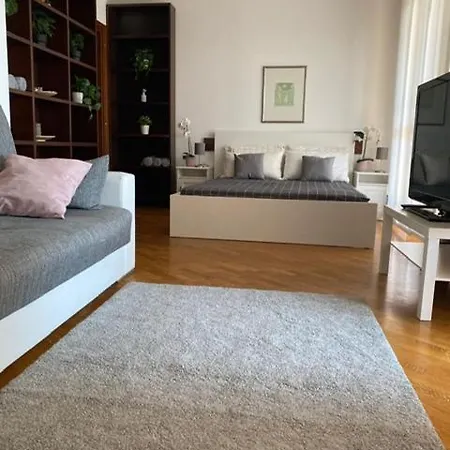 بيت ضيافة Eni Torri Lombarde San Donato Bbqueen *
